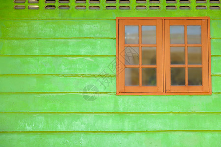 古老的绿墙木窗图片
