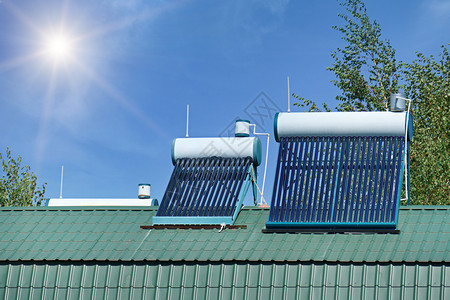 家用太阳能热水器背景图片