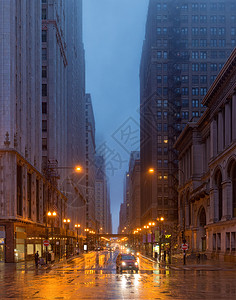 美国伊迪诺州芝加哥的雨天高清图片