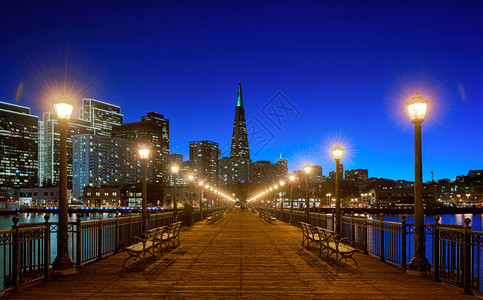 美国卡利福纳州旧金山融区7号码头图片