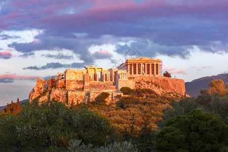 希腊雅典的AcropolisHill和Pathenon希腊雅典的AchopolisHill和PathenonAchopolisH图片