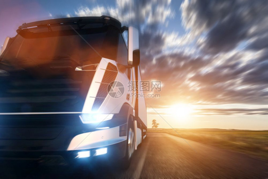 日落时在高速公路上驾驶拖车的商业货运卡通用现代辆设计3D造型图片