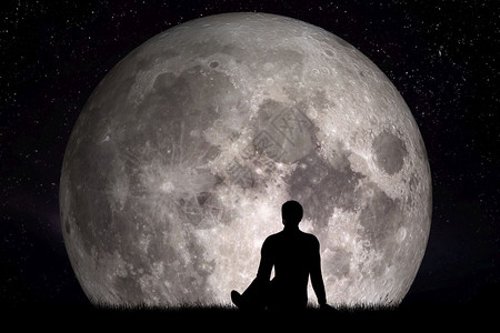 一个人坐在草地上看着月球想象未来的概念3D造影图片