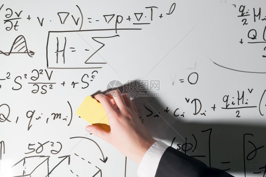 鞭打白板复杂的数学公式和具有经济概念的科真实方程式专业人士手写的符号白板数学和科高清图片下载 正版图片 摄图网
