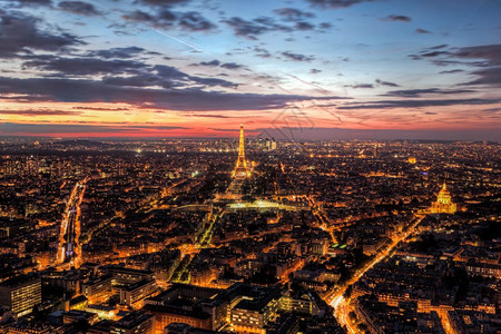 巴黎法国天际日落时全景年轻夜晚见Eiffel铁塔火星之冠埃菲尔铁塔图片