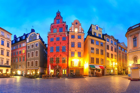 Stortortororget广场瑞典首都斯德哥尔摩老城的GamlaStan瑞典斯德哥尔摩的Stortororget广场的著名多图片