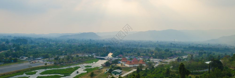 泰国NakhonnayokKhindanpraprakanchon大坝前线图片