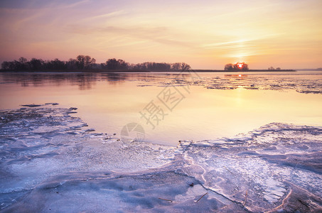 冰冷的早晨自然融合背景图片