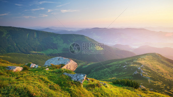 山地景观自然的构成图片