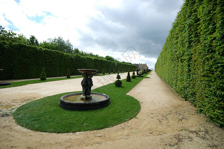 巴黎凡尔赛宫花园的春天图片