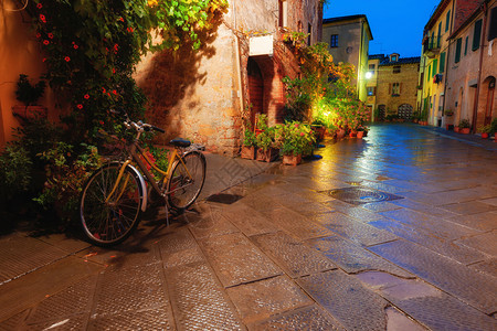 欧洲老城Pienza街雨夜意大利托斯卡纳欧洲老城Pienza街图片