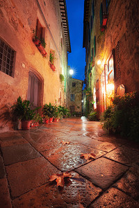 欧洲老城Pienza街雨夜意大利托斯卡纳欧洲老城Pienza街图片