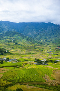 田地准备种植大米LimMongHuyenMuChangChaiNorthen越南图片