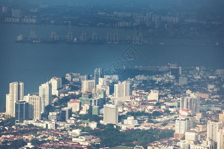 Penang市景从Penang山的风景图片