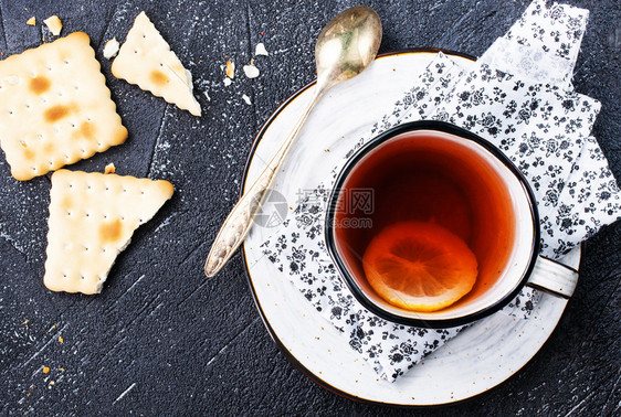 来杯茶加饼干图片