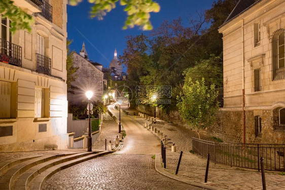 清晨蓝色时分法国巴黎Montmartre区法国巴黎Montmartre图片