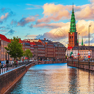 丹麦哥本哈根老城的景色夏日落图片
