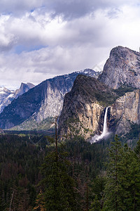 美国旧金山加利福尼亚州Yosemite公园隧道视图图片