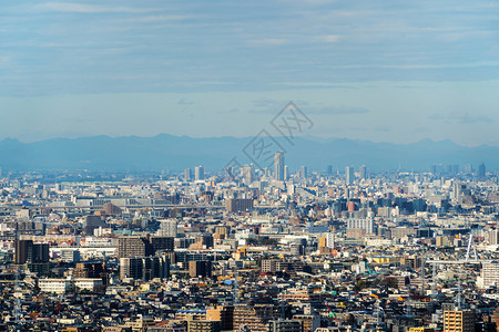 东京公寓在市景背下的空中象亚洲智能城市住宅区中午大楼日本图片