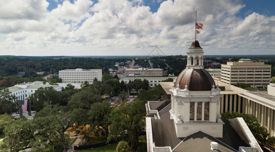首都TallahasseeFlorida拥有政府办公大楼图片