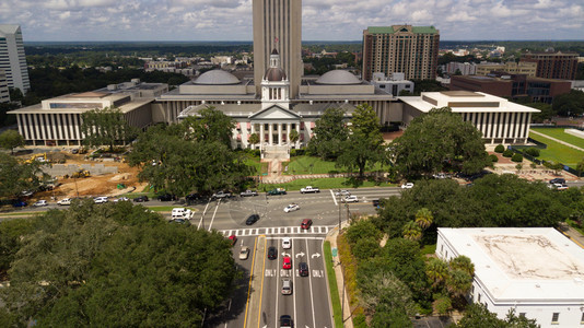 首都TallahasseeFlorida拥有政府办公大楼图片