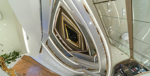 位于泰国曼谷的现代建筑概念结构内部设计装饰等现代建筑的广场购物中心Siam图片