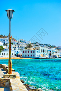 希腊MykonosChora旧港口附近的滨水图片