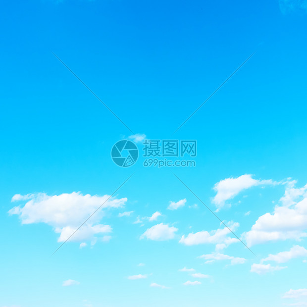 天气晴朗的蓝几乎接近晴朗的空带有文字空间的背景高清图片下载 正版图片 摄图网