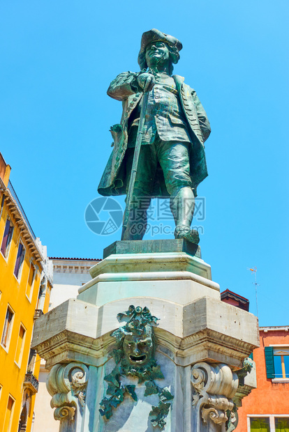 纪念意大利威尼斯卡洛戈尔多尼纪念碑183年在坎波圣巴托洛梅奥建造图片