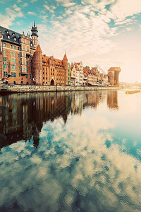 古城建筑Gdansk反映波兰莫特拉瓦河旅游Gdansk和莫特拉瓦河图片