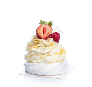 白色的甜点白背景奶油和水果甜点白面点白图片