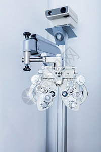医生和办公室的专业眼科设备视力检查机医生和办公室的眼科设备图片
