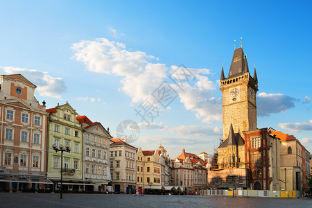 布拉格Staromestska广场市政厅的景象图片