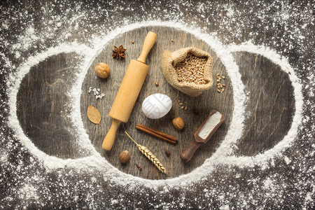 木底面粉和包食品顶视图图片