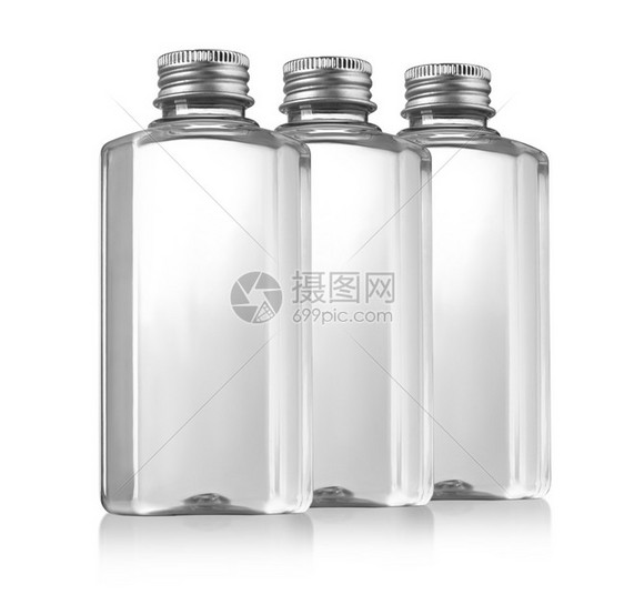 三个集装箱瓶子被白色背景隔开图片