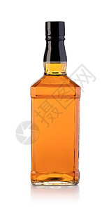威士忌瓶白背景上隔绝的威士忌瓶图片