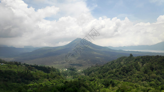 京打马尼火山巴厘金塔马尼的图尔火山是一个活火背景