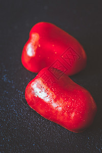 新鲜红铃辣椒片图片