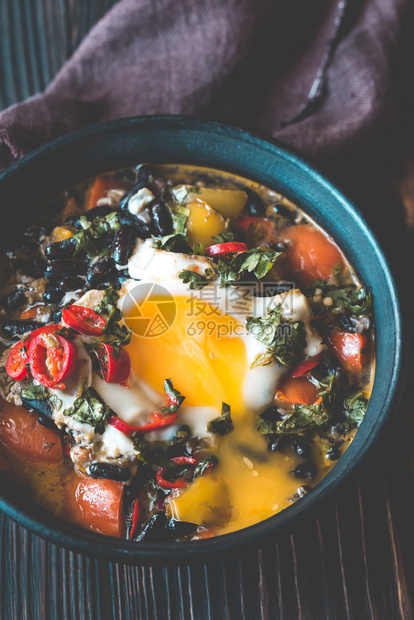 黑豆和鸡蛋汤图片