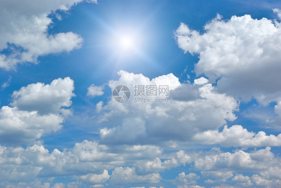 蓝天窗和青云大自然的构成图片