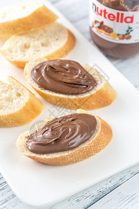 SUMYUKRAINENoV82017年Nutella栗子扩散是意大利Ferrero公司制造的甜子可品牌图片