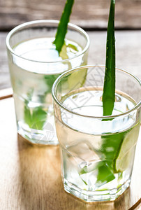 AloeVera鸡尾酒和椰子汁图片