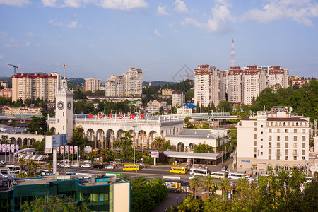 俄罗斯索契Sochi俄罗斯2016年5月3日索契Sochi火车站的建筑空中观察1952年建造图片