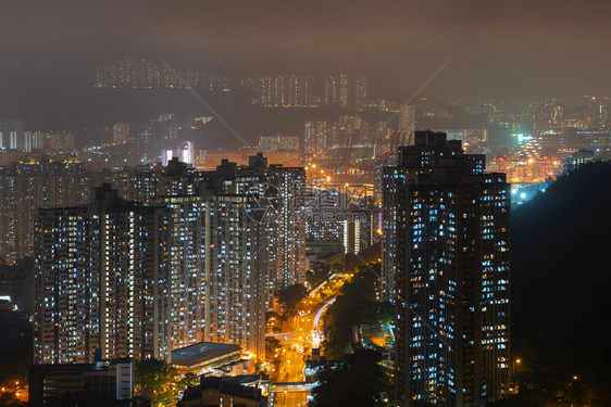 香港市中心ShamShuiPoShekKipMeiShamMei等地的空中视图金融区和智能城市商业中心技术概念夜间建筑物图片