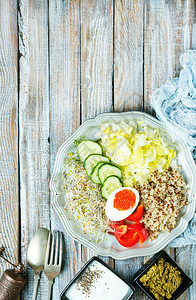 健康的素食沙拉蔬菜奇诺亚鸡皮沙拉叶健康的布丁碗沙拉图片