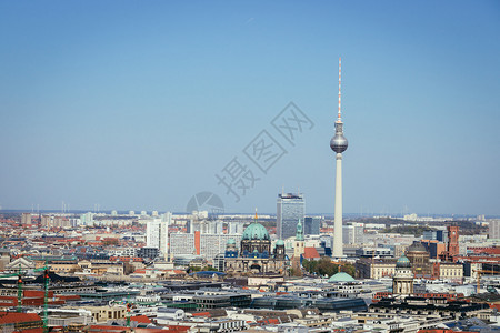 德国柏林市和大教堂及著名的电视塔图片