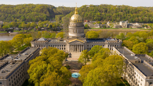 西弗吉尼亚州首府2019年的春图片