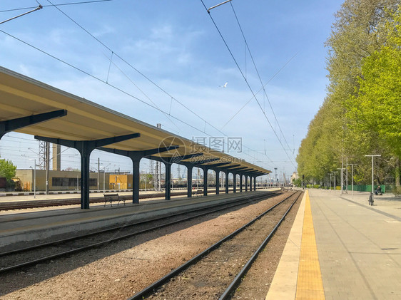 保加利亚布尔斯2019年5月日城市中心的空铁路站图片