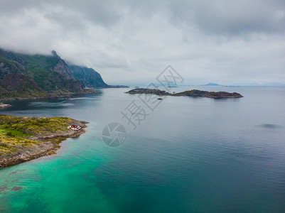 在挪威Henningsvaer地区FjordVjestfjordLofoten岛Henningsvaer地区FjordVjest图片