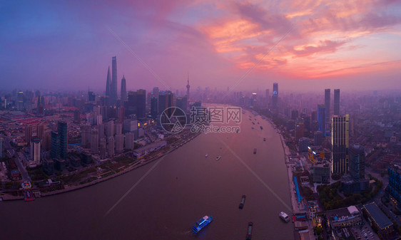 航拍上海城市夜景图片